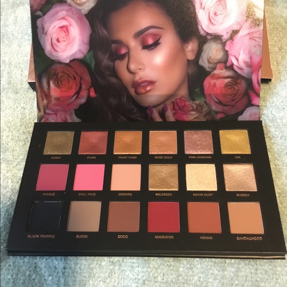 HUDA palette